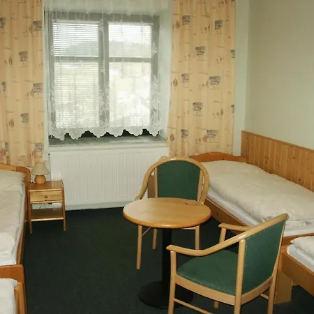 Velke Darko בית הארחה 3*